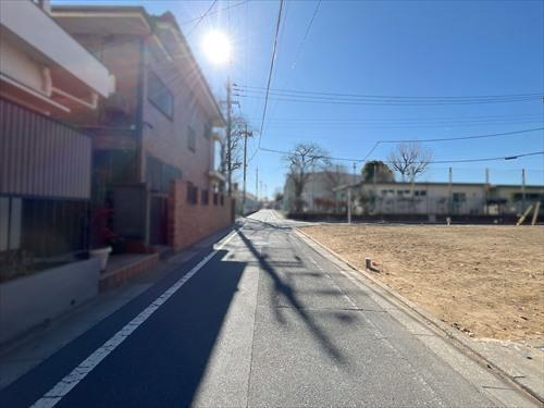 東側側面道路/2026年1月撮影