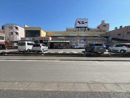 ベニースーパー佐野店まで730ｍ