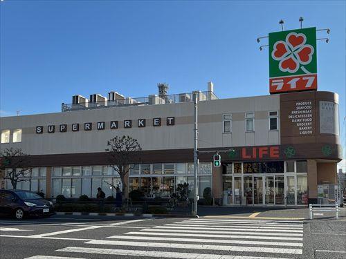 ライフ六町駅前店まで1660ｍ