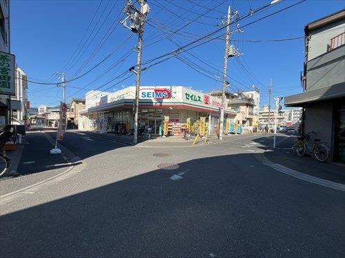 ドラッグセイムス足立佐野店まで510ｍ