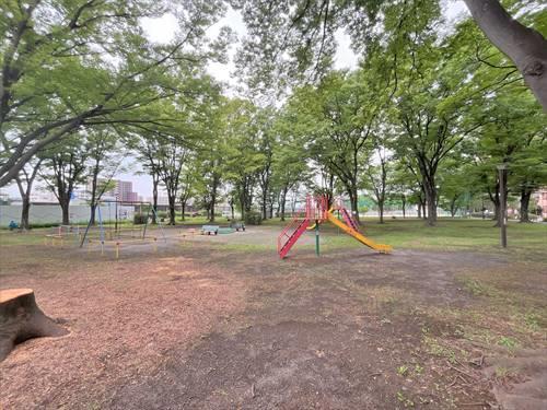 尾竹橋公園 530ｍ