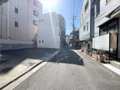 前面道路（2026年3月撮影）