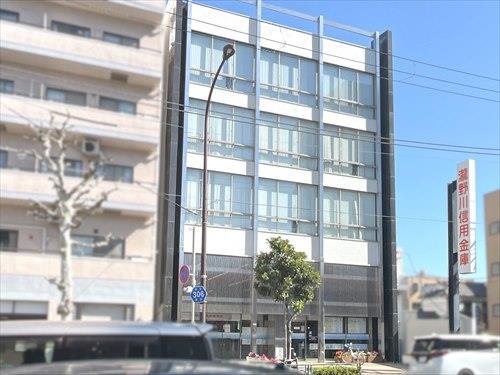 瀧野川信用金庫本店210m