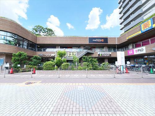 コリーナ(1100m) コリーナ(1100m)