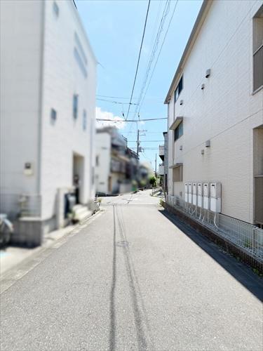 東側通路 東側通路