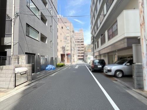側面道路（2026年5月撮影）