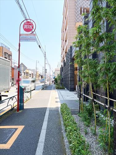 現地前歩道