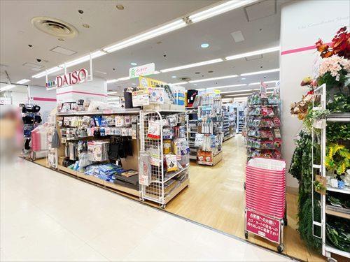 ダイソー東急ストア綾瀬店(420m)
