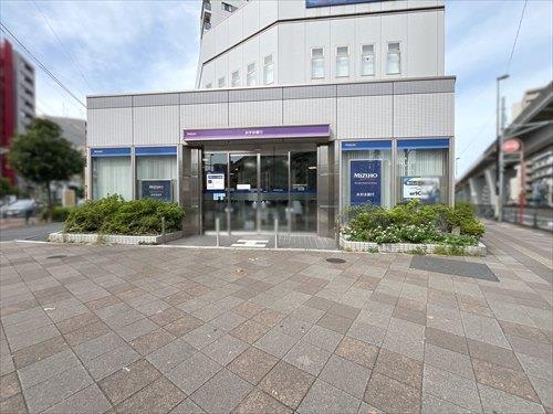 みずほ銀行尾久支店570m