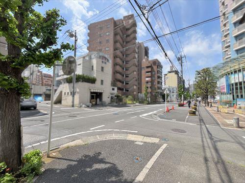 前面道路（南側）‐2026年4月撮影