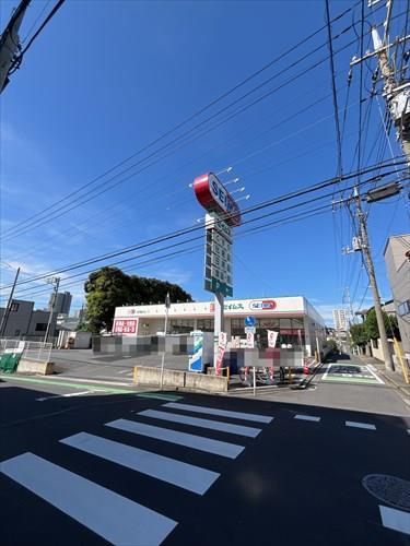 ﾄﾞﾗｯｸﾞｾｲﾑｽ浦和岸町店（徒歩3分