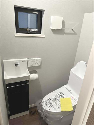 1階トイレ‐2023年9月入居前撮影