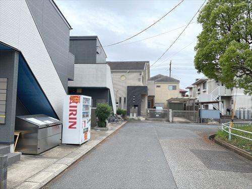 外観+前面道路_2025年5月撮影 外観+前面道路_2025年5月撮影