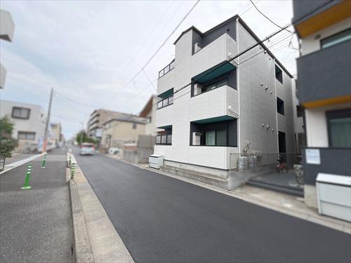 外観+前面道路_2025年5月撮影