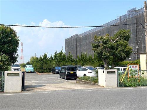 越谷市立平方中学校まで1620m