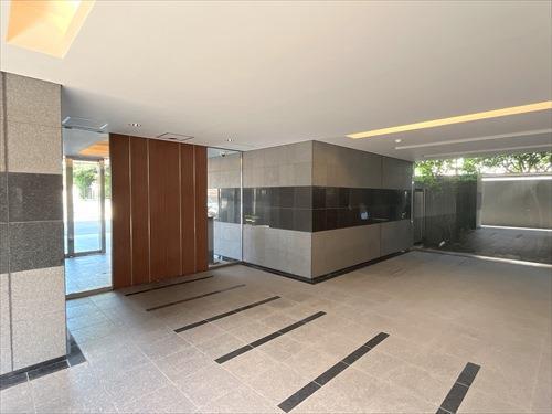 エントランス_2025年10月撮影