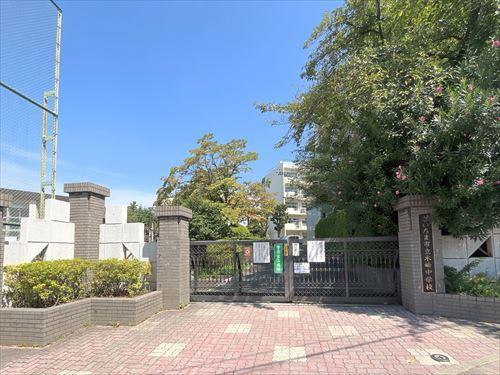 さいたま市立木崎中学校まで440m