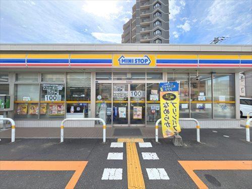 ミニストップまで440m