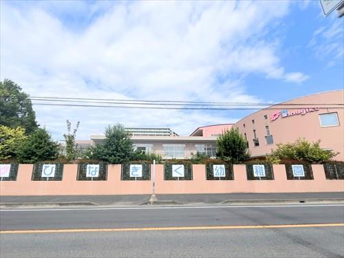 ひなぎく幼稚園まで890m