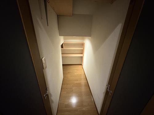 階段下収納（1階）