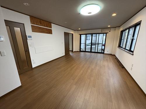 リビングダイニング(1階)