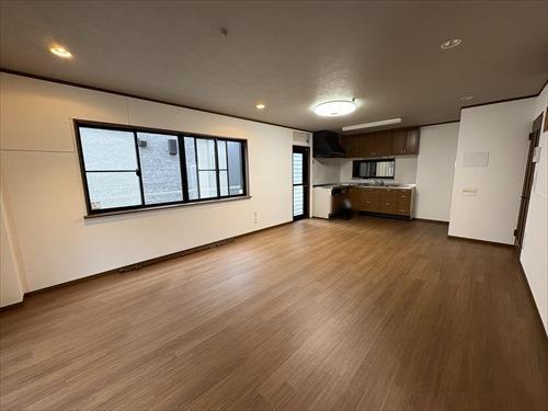 リビングダイニング(1階)