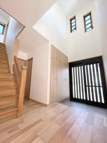 1F‐ホール・玄関1