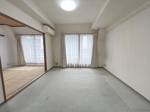 リビングダイニング