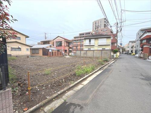 前面道路含む現地（2025年10月撮影）