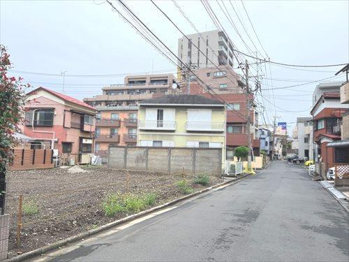 前面道路含む現地（2025年10月撮影）