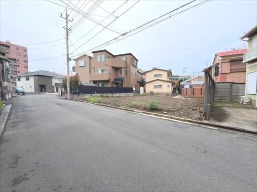 前面道路含む現地（2025年10月撮影）
