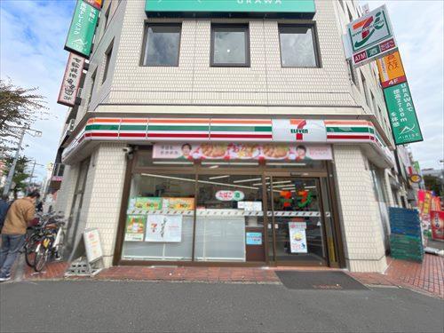セブンイレブン浦和駅西口店‐270m