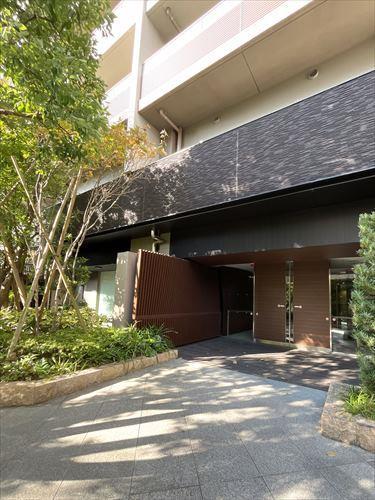 エントランス‐2025年11月撮影