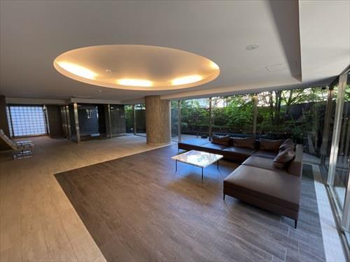 ロビー‐2025年11月撮影