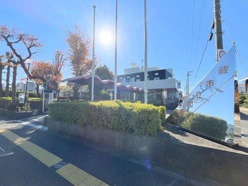 蕨市立図書館-1410m