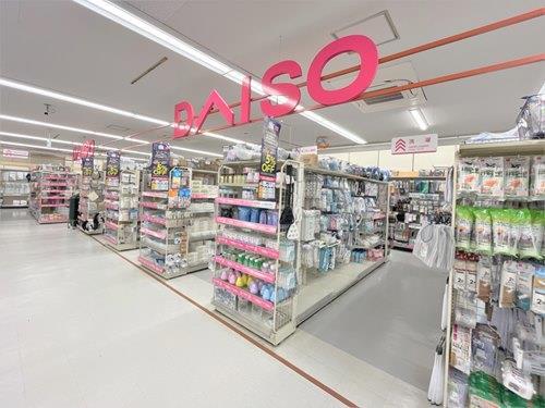 ダイソーマルエツ蕨店‐620m