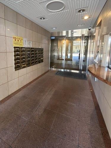 エントランス‐2025年11月撮影