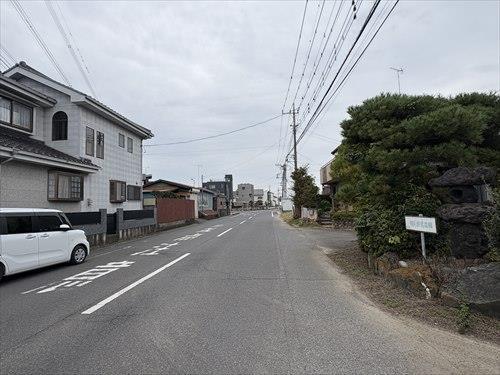 前面道路を含む現地＿2025年10月撮影