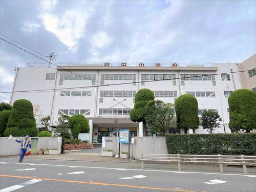 戸田市立戸田中学校‐1590m