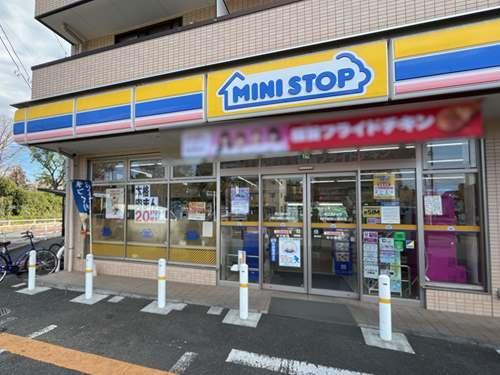 ミニストップ神代植物公園前店‐760m