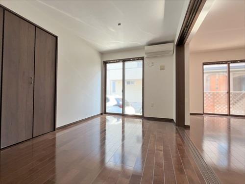 1階洋室（約6.9帖）‐2