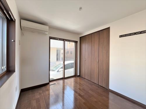 1階洋室（約5.8帖）