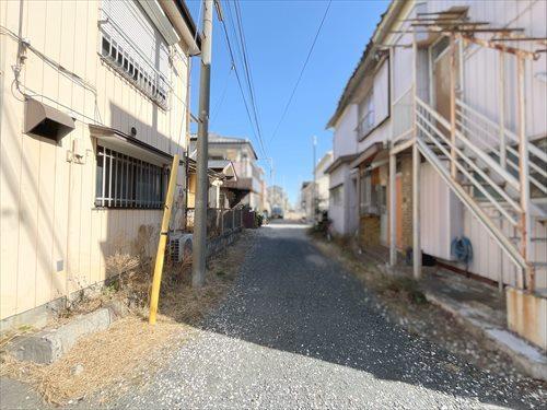 南側前面道路（2026年2月撮影）