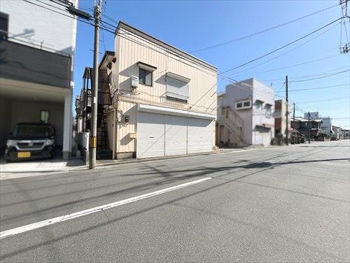 前面道路含む現地（2026年2月撮影）