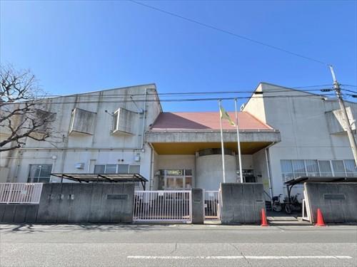川口市立前川保育所‐240m