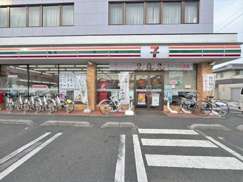 セブンイレブン浦和常盤店‐290m