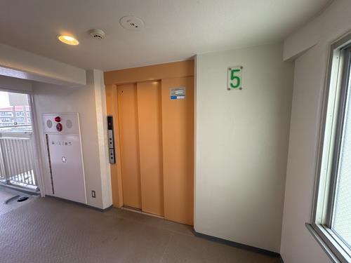 エレベーター