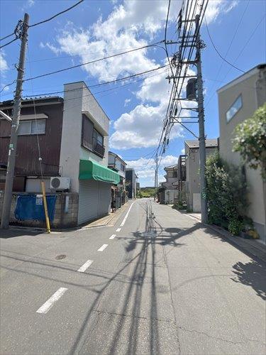 西側前面道路　2026年5月撮影