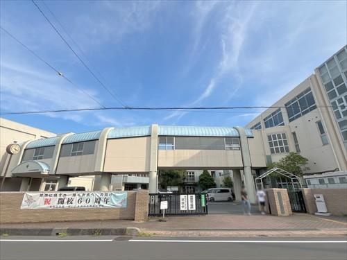 さいたま市立与野南中学校-740m