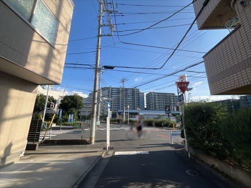 前面道路含む現地（2026年8月撮影）